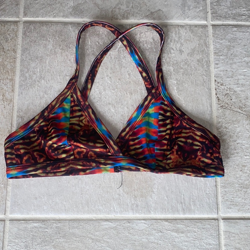 ❗️AriSouth Tie Die Bikini Top